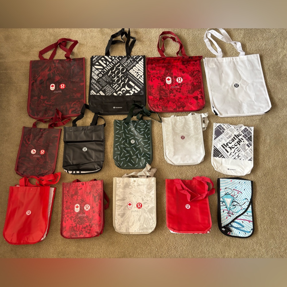 Lululemon reusable bags